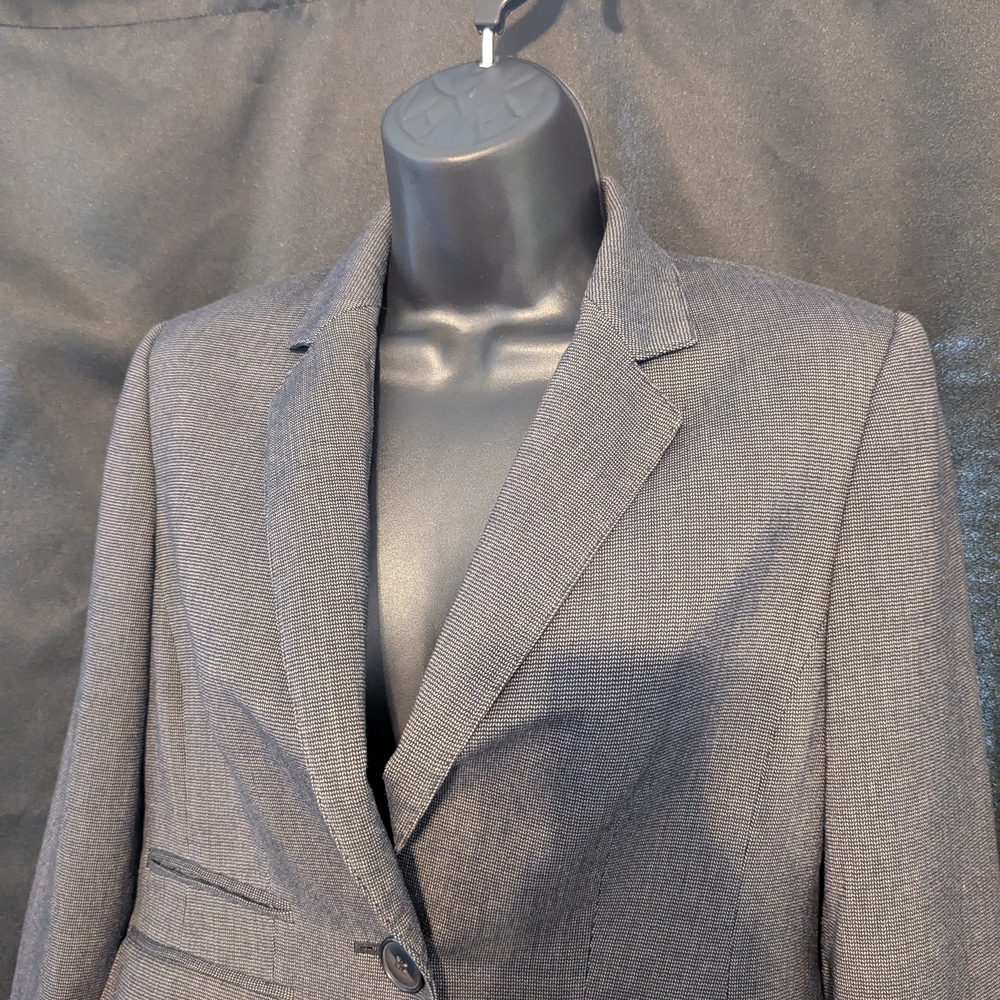 Anne Klein Gray Blazer with Structured Shoulders - Picture 3 of 5